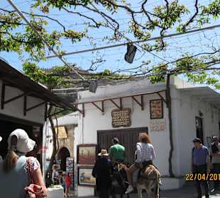 Mit dem Esel nach Akropolis