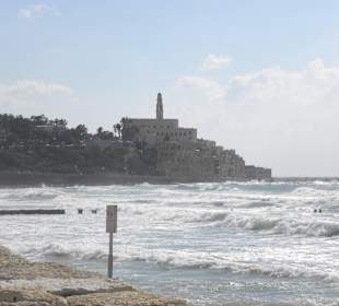 Tel Aviv beach - yafo old city
