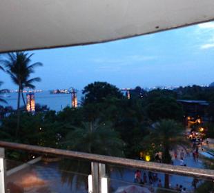 Blick von der Station auf Sentosa