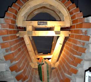 Baumodell eines eiförmigen Kanals