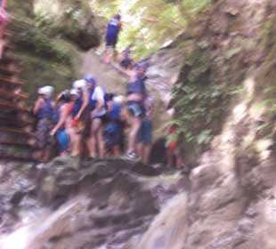 Bei den Wasserfällen