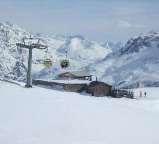 Corviglia, Chamanna-Hütte