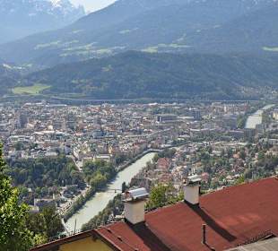 Blick auf Innsbruck (Hungerburgbahn/ Bergstation)