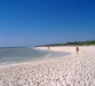 Fast menschenleerer Strand