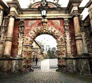 Schlosspforte zum Marktplatz