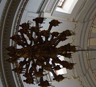 Im Inneren der Kathedrale