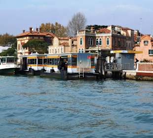 Eine Vaporetto-Fahrt von Lido bis Rialto