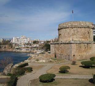 Der Hıdırlık Turm (Hıdırlık Kulesi)