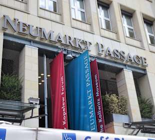 Das Schild der Neumarkt Passage