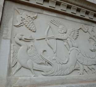 Reliefs am Turmerker