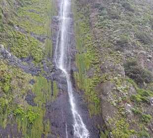 Wasserfall bei Porto Moinz