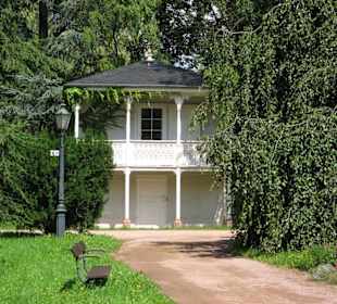 Rosengarten Teehäuschen