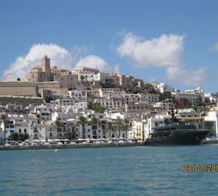 Bootsfahrt nach Ibiza Town