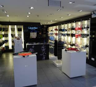 Im Shoppimgcenter unterwegs