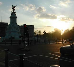 Sonnenuntergang am Buckingham Palace