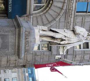 Franklin Statue vor dem Old Post Office