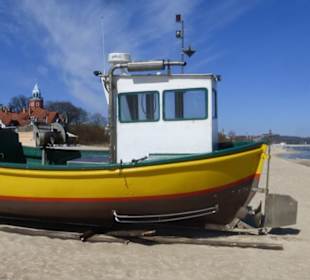 Am Sandstrand von Sopot an der Ostsee