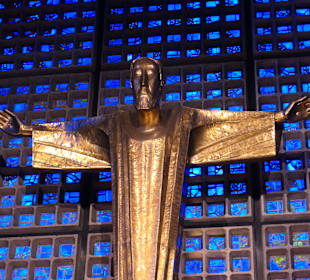 In der neuen Kaiser-Wilhelm-Gedächtniskirche