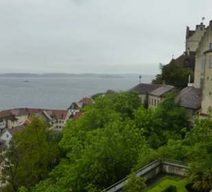 Blick vom Schlossgarten zur Unterstadt und Burg