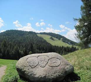 Steinkreis - Kreuzweg Seefeld auf dem Kirchbichl