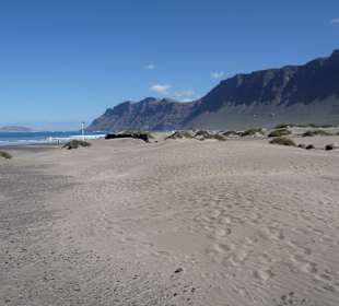 Famara