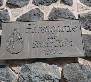 Hinweis +Ehrenschild