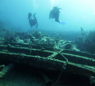 Überreste des Wracks "Jolanda"