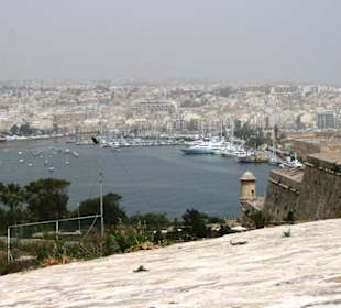 Blick auf Sliema vom Hastings Garten