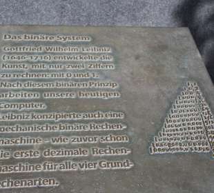 Leibniz Denkmal