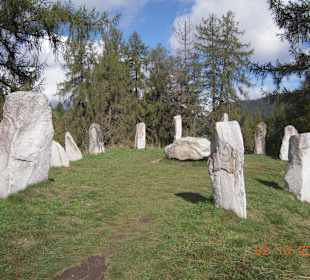 Steinkreis am Kreuzweg