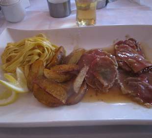 Scaloppina Salbei Rosmarienkartffel Tagliatelle