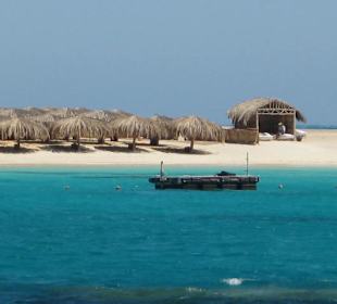 Boat Trip to Mayhia Island