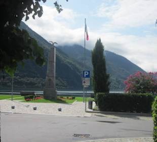 Am Hafen von Porlezza