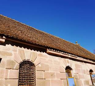 Tolle Rundbögen an den Fenstern