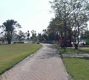 Nong Prajak Park