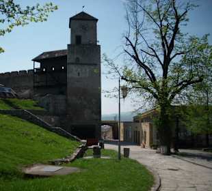 Blick auf das Eingangstor