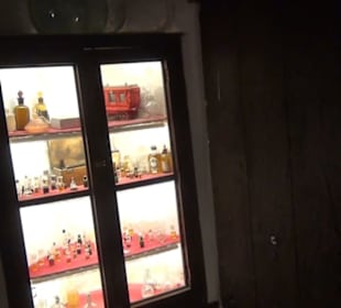 Erdgeschoss - Destillieranlage für Kräuter + Likör