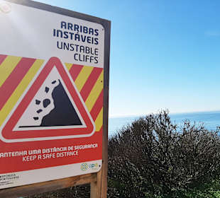 Achtung, überall Absturz- u. Steinschlaggefahr!
