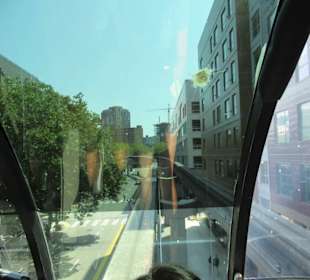 Mit der Monorail über den Straßen von Seattle