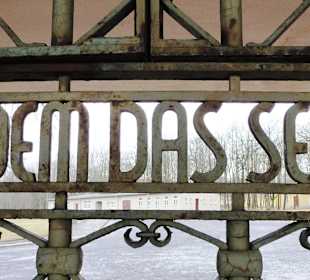 Inschrift im Lagertor