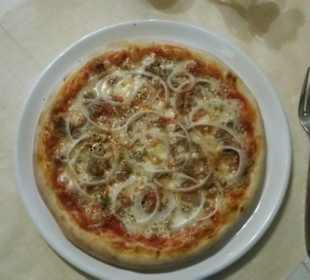 Pizza tonno -klein-