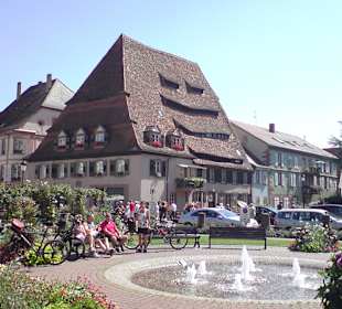 Salzhaus und Park