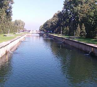 Kanal zwischen Palast u Ostsee