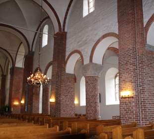 Blick in das Seitenschiff