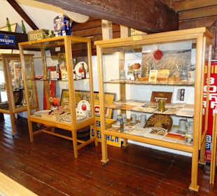 Gang durch die Ausstellung des Museums