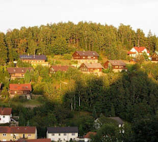 Plattenberg - In der Mitte: ehem. Offiziershäuser