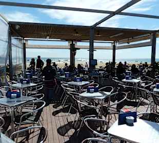 Unzählige Lokale am Stadtstrand