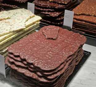 Rundgang durch die Läderach-Filiale in Köln