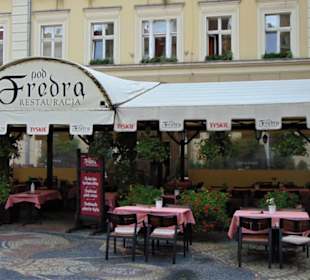 Das Restaurant Pod Fedra direkt am Rathaus