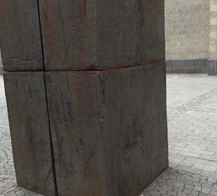 Skulpturengruppe Lichtung zu Einem